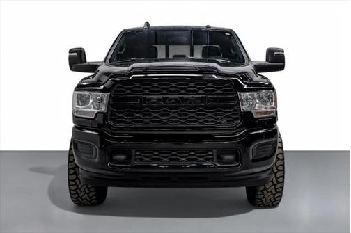 2024 RAM 2500 Tradesman Crew Cab 4x4 6'4' Box