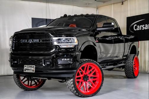 2022 RAM 2500 Laramie Crew Cab 4x4 6'4' Box