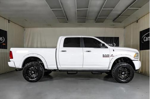 2018 RAM 2500 SLT Crew Cab 4x4 6'4' Box