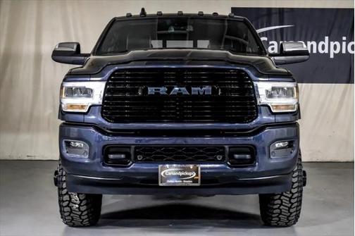 2022 RAM 3500 Laramie Crew Cab 4x4 8' Box