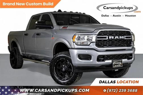 2022 RAM 2500 Tradesman Crew Cab 4x4 6'4' Box