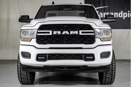 2022 RAM 3500 Tradesman Regular Cab 4x4 8' Box