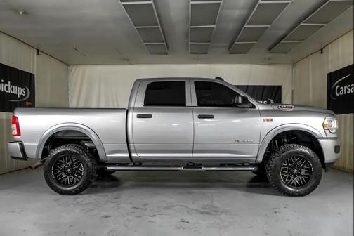 2022 RAM 2500 Tradesman Crew Cab 4x4 6'4' Box