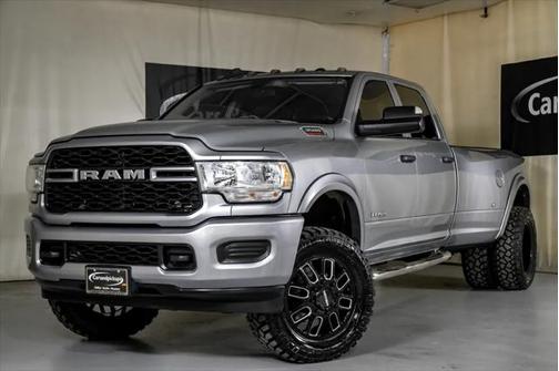 2020 RAM 3500 Tradesman Crew Cab 4x4 8' Box