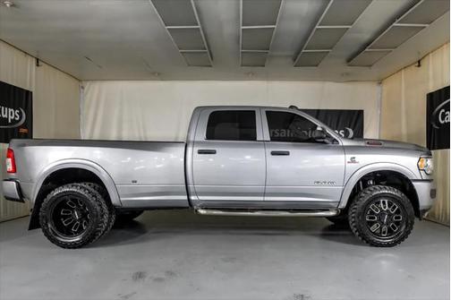 2020 RAM 3500 Tradesman Crew Cab 4x4 8' Box