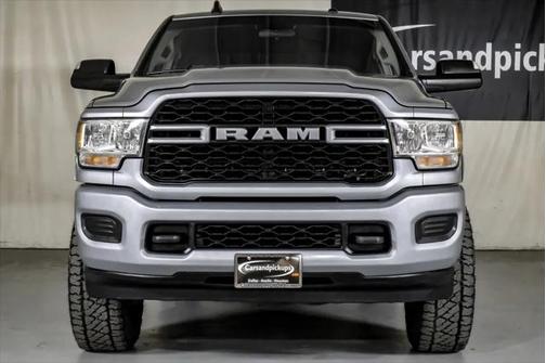 2019 RAM 2500 Tradesman Crew Cab 4x4 6'4' Box