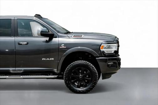 2022 RAM 2500 Laramie Crew Cab 4x4 8' Box