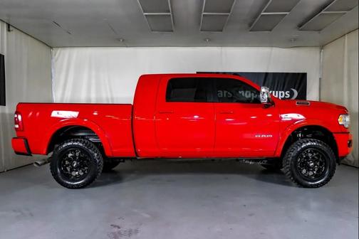 2024 RAM 2500 Laramie Crew Cab 4x4 6'4' Box