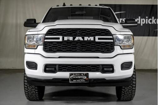 2022 RAM 3500 Tradesman Crew Cab 4x4 8' Box