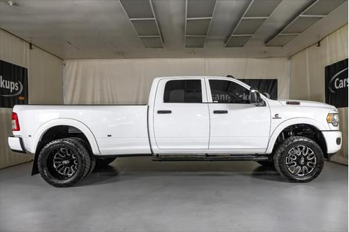 2024 RAM 3500 Tradesman Crew Cab 4x4 8' Box