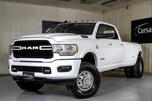 2022 RAM 3500 Laramie Crew Cab 4x4 8' Box