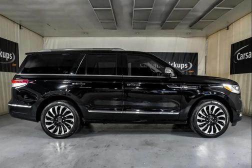 2022 Lincoln Navigator Black Label