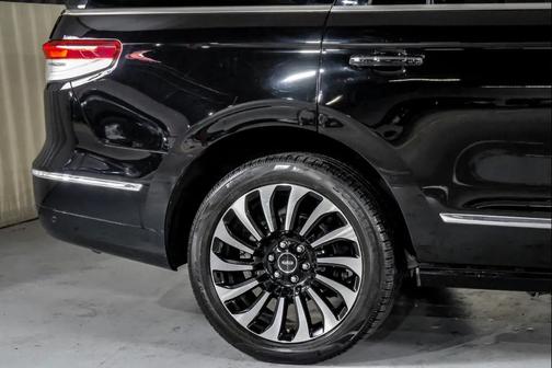 2022 Lincoln Navigator Black Label