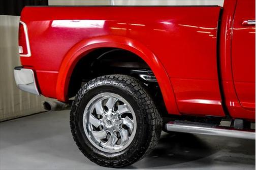 2018 RAM 2500 Laramie Crew Cab 4x4 6'4' Box