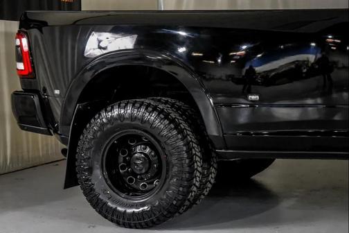 2021 RAM 3500 Laramie Crew Cab 4x4 8' Box