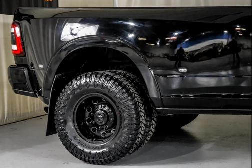 2021 RAM 3500 Laramie Crew Cab 4x4 8' Box