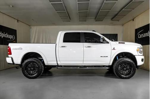 2022 RAM 2500 Laramie Crew Cab 4x4 6'4' Box