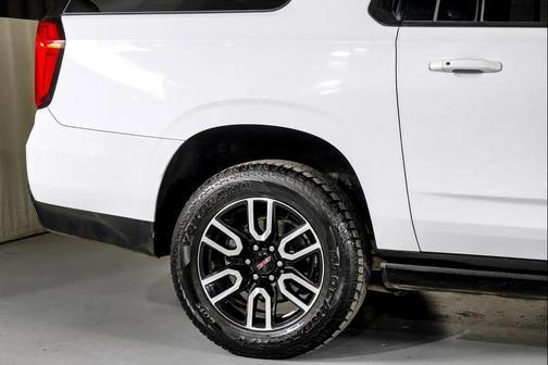 2021 GMC Yukon XL 4WD AT4