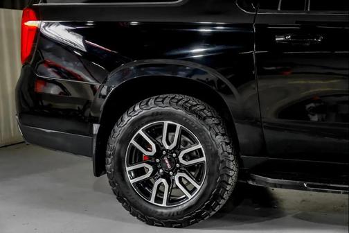 2021 GMC Yukon XL 4WD AT4