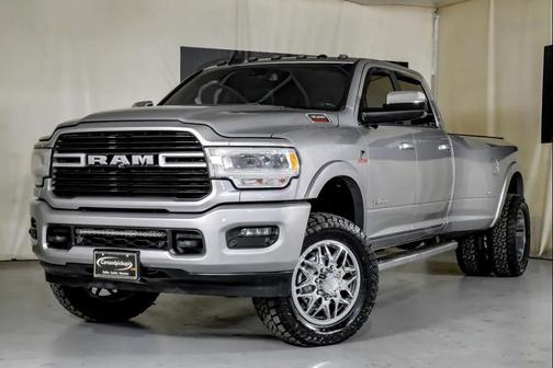 2019 RAM 3500 Laramie Crew Cab 4x4 8' Box