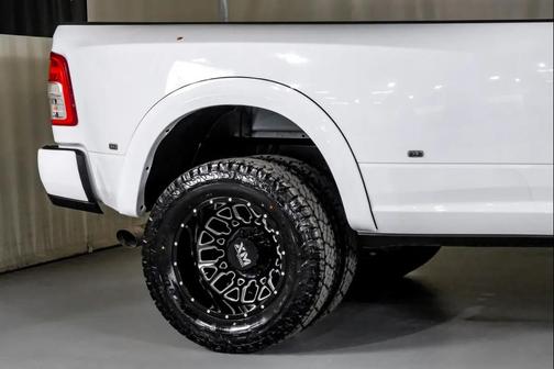 2024 RAM 3500 Big Horn Crew Cab 4x4 8' Box