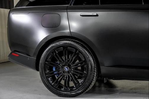 Black 2023 Land Rover Range Rover P530 SE