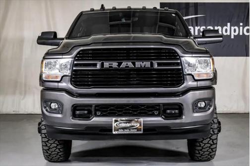 2020 RAM 3500 Big Horn Crew Cab 4x4 8' Box