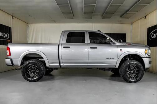 2020 RAM 2500 Tradesman Crew Cab 4X4 6'4' Box