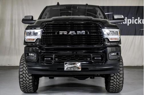 2020 RAM 3500 Laramie Crew Cab 4x4 8' Box