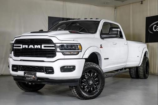 2024 RAM 3500 Laramie Crew Cab 4x4 8' Box