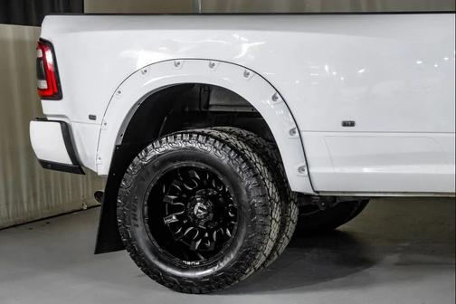 2024 RAM 3500 Laramie Crew Cab 4x4 8' Box