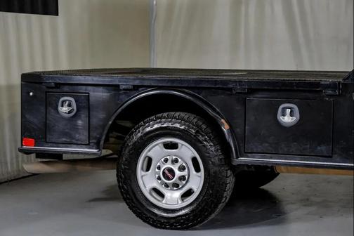 Summit White 2023 GMC Sierra 2500 Pro