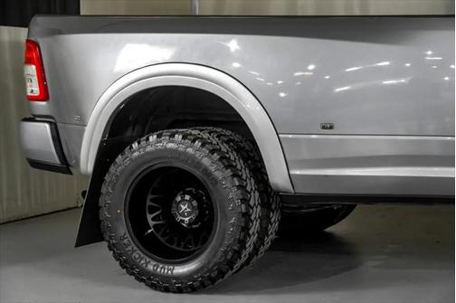 2021 RAM 3500 Tradesman Crew Cab 4x4 8' Box