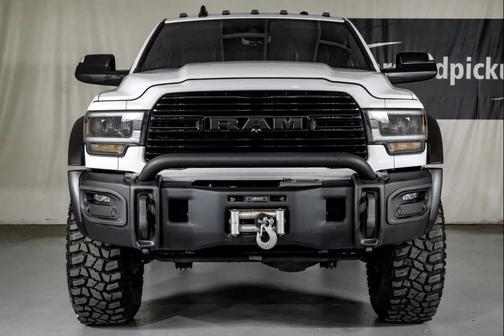 Bright White Clearcoat 2021 RAM 2500 Laramie Crew Cab 4x4 6'4' Box