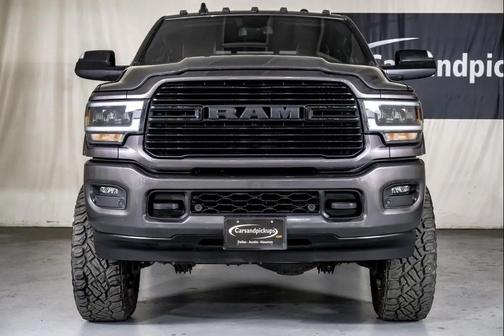 2022 RAM 2500 Laramie Crew Cab 4x4 6'4' Box