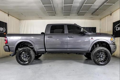 2022 RAM 2500 Laramie Crew Cab 4x4 6'4' Box