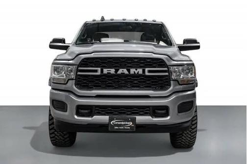 2022 RAM 3500 Tradesman Crew Cab 4x4 8' Box