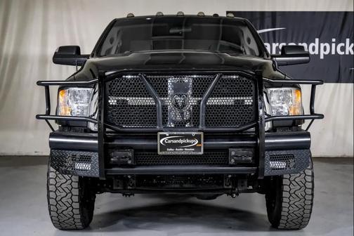2018 RAM 2500 Tradesman Crew Cab 4x4 6'4' Box