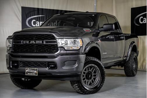 2022 RAM 2500 Tradesman Crew Cab 4x4 6'4' Box