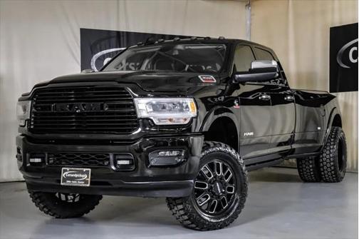 2020 RAM 3500 Laramie Crew Cab 4x4 8' Box