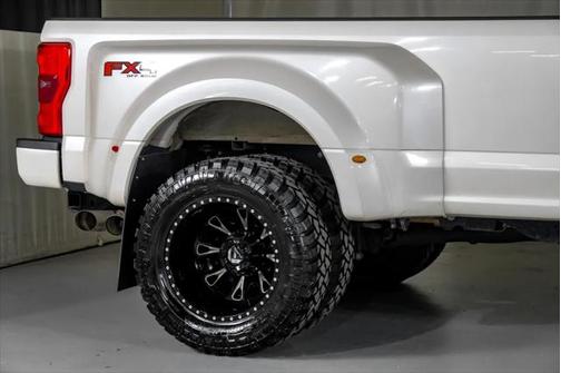 2017 Ford F-350 Platinum