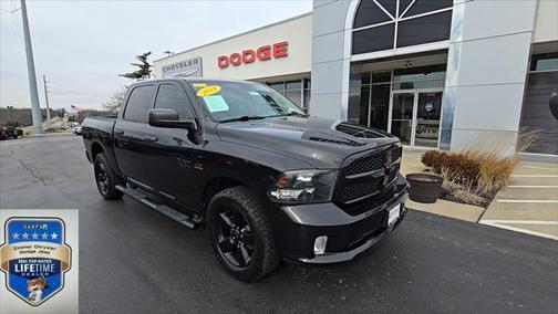 2018 RAM 1500 Express Crew Cab 4x4 57' Box