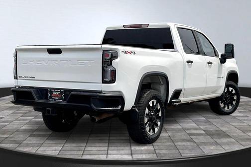 2020 Chevrolet Silverado 2500 Custom