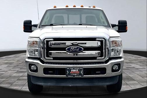 White 2015 Ford F-250 Lariat