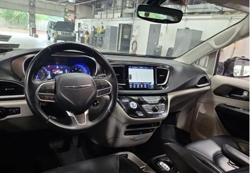 2018 Chrysler Pacifica Touring-L Plus