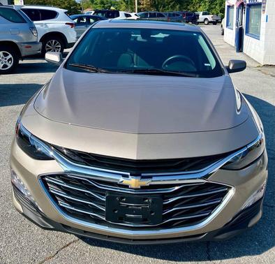 Mineral Gray Metallic 2022 Chevrolet Malibu FWD LT