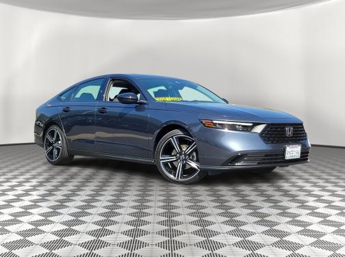 Meteorite Gray Metallic 2026 Honda Accord