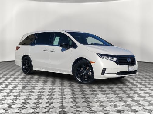 2023 Honda Odyssey 