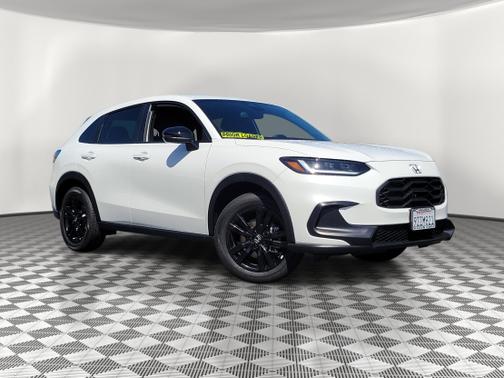 Platinum White Pearl 2027 Honda HR-V SUV
