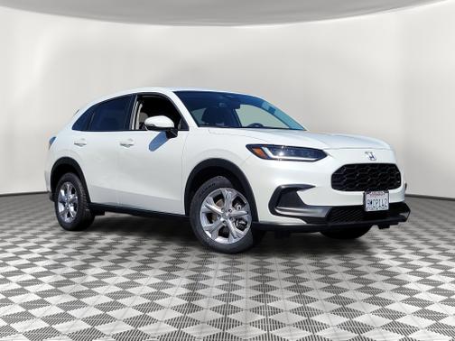 Platinum White Pearl 2023 Honda HR-V